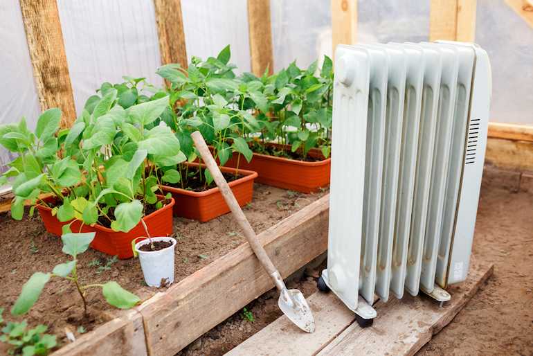 Радиатор для отопления теплицы зимой